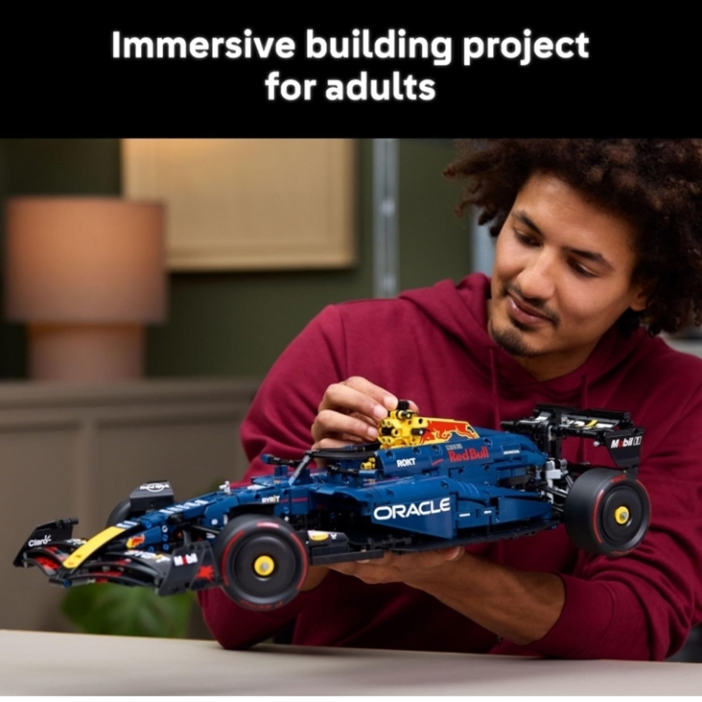 Lego Technic Racing Car - Blue, Red, Yellow - Picture 9 of 16